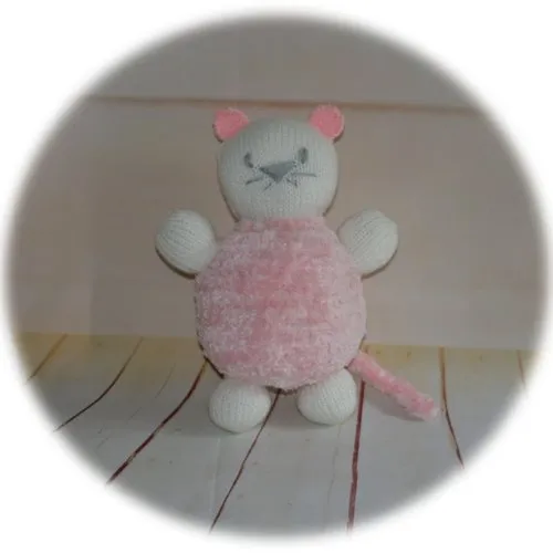 Kalinou le copain chaton de bébé