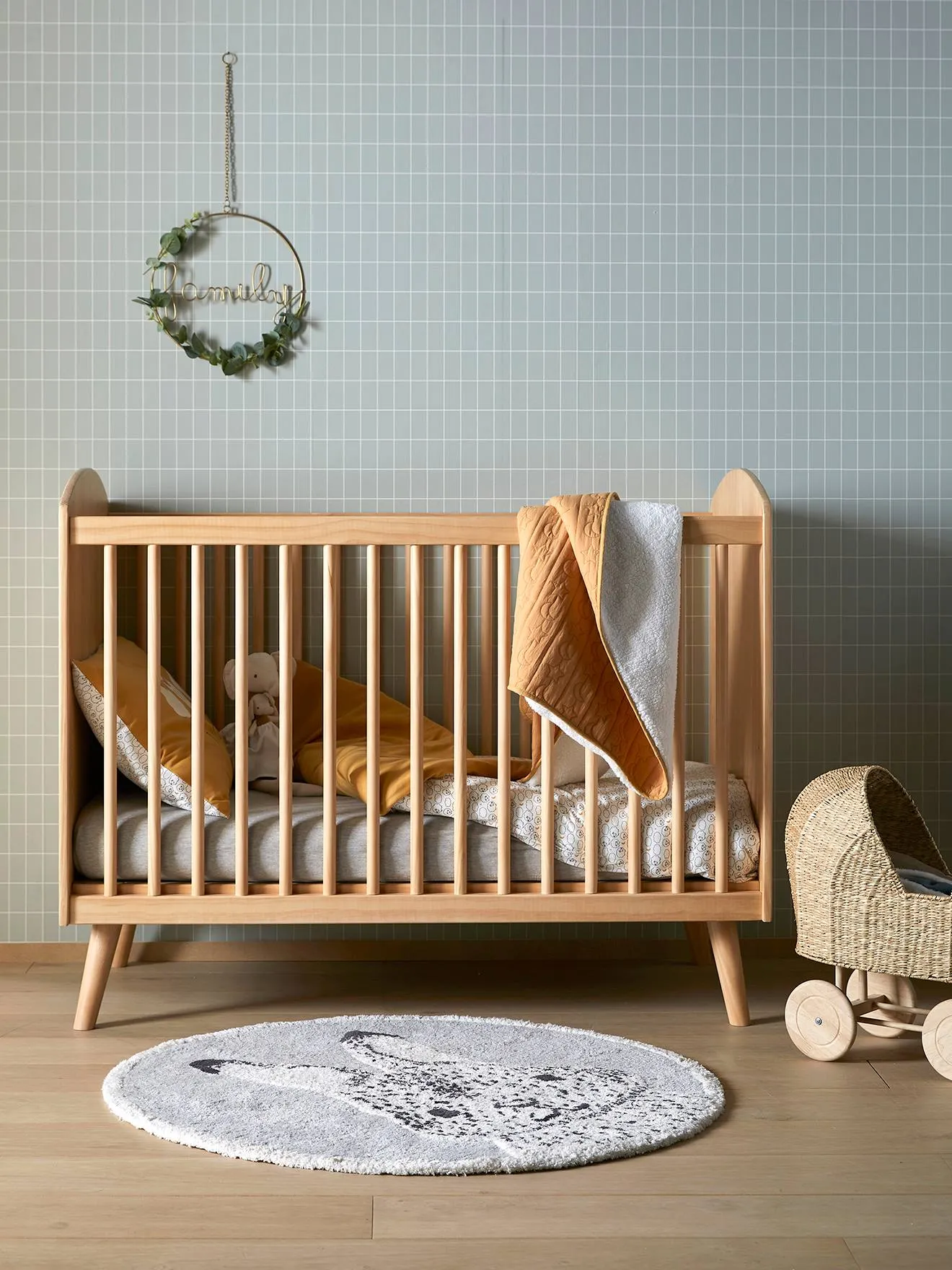 Lit bébé LIGNE CONFETTI NATURE pin massif - Vertbaudet