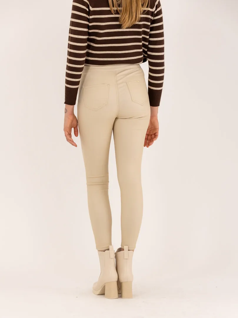 Pantalon skinny classique simili cuir mat